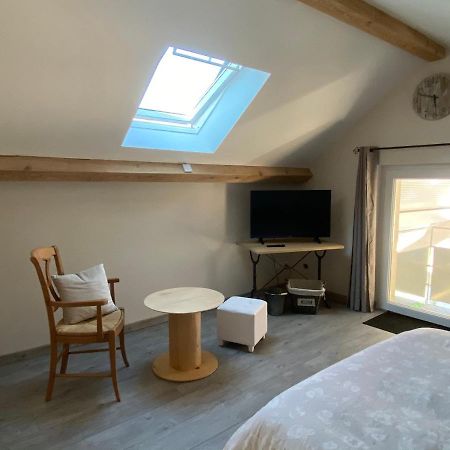 Fontainebrux Chambre Privative Chez Toutoune מראה חיצוני תמונה